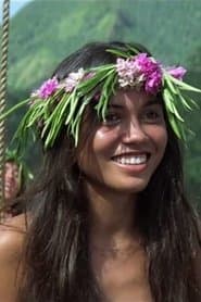 Tevaite Vernette dans le rôle de Mauatua