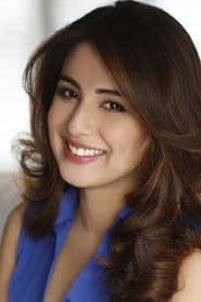 Ushna Shah في دور Esha