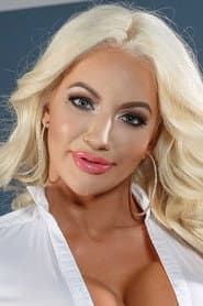 Nicolette Shea dans le rôle de Self
