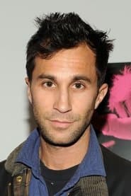Ariel Schulman as Tom Weston