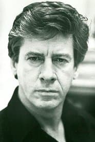 Paul Gleason في دور Reporter