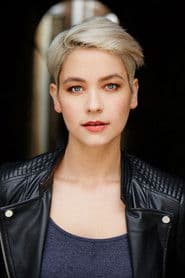 Vivienne Greer dans le rôle de Screaming Woman
