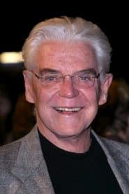 Jack Betts dans le rôle de The Conductor