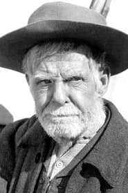 Frank Darien as Matt Mitchell