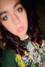 Ella Monchein as Roommate
