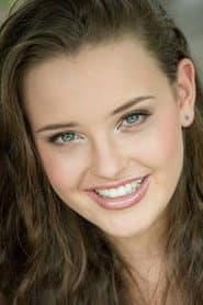 Katherine Newcomer dans le rôle de Lori