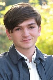 Benedikt Hösl as Ben