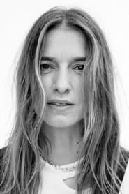 Joana Preiss as Anna