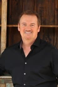 Clive Pearse dans le rôle de Ogre Hunter (voice)