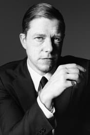 Paul Banks dans le rôle de Self - Interpol