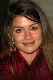 Jaclyn DeSantis dans le rôle de Alexandra