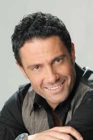 Marco Falaguasta as Aquila