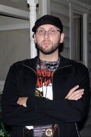 Brad Miska dans le rôle de Self
