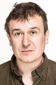 Daniel Cerqueira dans le rôle de Keckwick