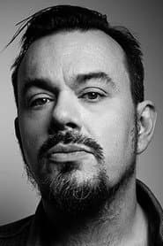Tom Larkin dans le rôle de Self