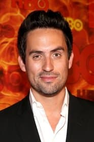 Ed Weeks dans le rôle de Avi Donaldson