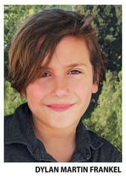 Dylan Martin Frankel في دور Carson