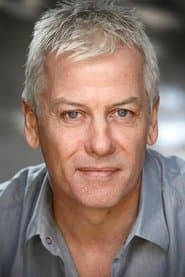 Deka Walmsley dans le rôle de Dad (Jackie Elliot)