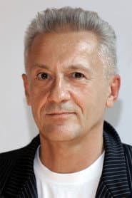 Олег Меньшиков في دور Yakov Petrovich Guro - investigator