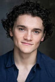 Alistair Sewell dans le rôle de Tom