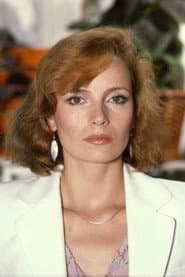 Elena Finogeeva as Karolina