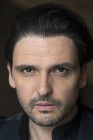 Sascha Göpel dans le rôle de Kurt-Heinz Stolze