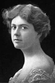 Clara Blandick في دور Mrs. Martin