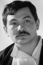 Нартай Бегалин dans le rôle de Naphtai - driver-soviet agent