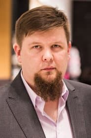 Tarmo Põiklik dans le rôle de Hairy with Glasses