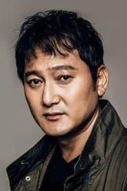 Man-Sik Jeong dans le rôle de Detective Choi