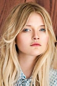 Sophie Kennedy Clark في دور Dorothy Boyer