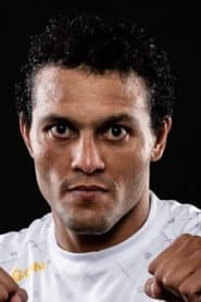 Henrique da Silva dans le rôle de Self