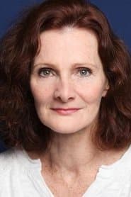 Nicola Sloane dans le rôle de Joan's Neighbor