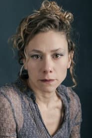 Elisabetta Mazzullo dans le rôle de Lara
