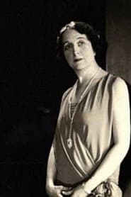Evelyn Hall في دور Freddie's Mother
