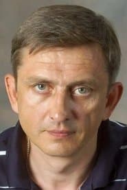 Anatoli Petrov as Все