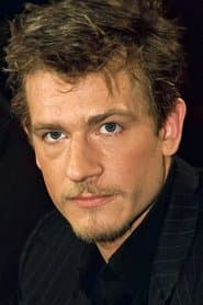 Guillaume Depardieu في دور Guillaume, Pierre's son