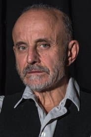 Giuseppe Cederna في دور Paolino