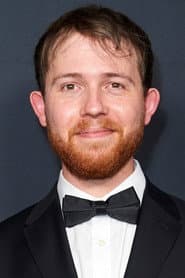 Lachlan Pendragon dans le rôle de Neil