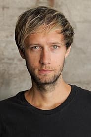 Nick Nordella في دور Drew