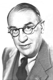 Walter Catlett في دور Reporter Gus