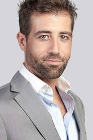 Leandro Rivera في دور Production Assistant