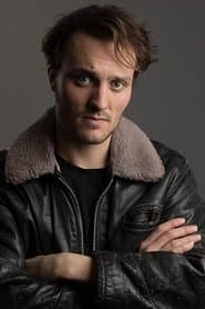 Aidan Ritchie في دور Cop