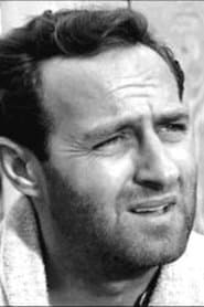 Jidge Carroll dans le rôle de Barney Cashman