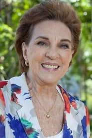 Suzana Faíni as Dona Marli