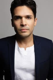 Giovanni Antonio Rincón as Cole