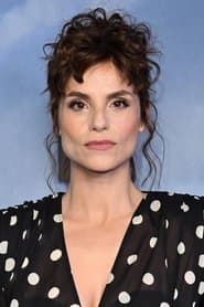 Charlotte Riley dans le rôle de Sarah Hurst