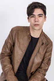 Victor Hugo Villanueva في دور Hugo