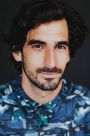 Gabriel D'Almeida Freitas في دور Matthias