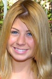 Kelsey Mulrooney في دور Lottie